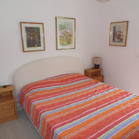 Apartment Stylish With Parking And Charming Garden *