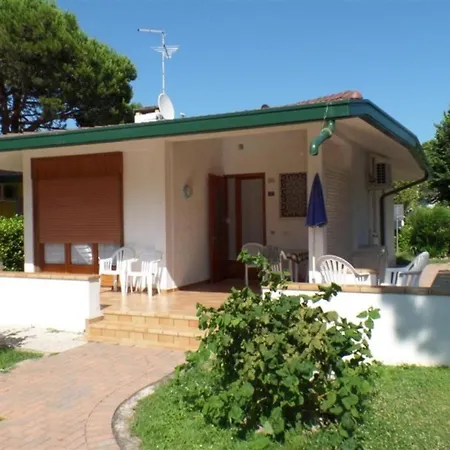 Apartment Stylish With Parking And Charming Garden Bibione